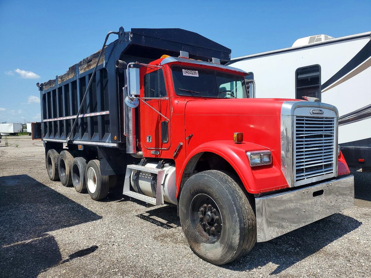 2000 FREIGHTLINER All other VIN 1FVNFWEB5YLB89716 photo 1