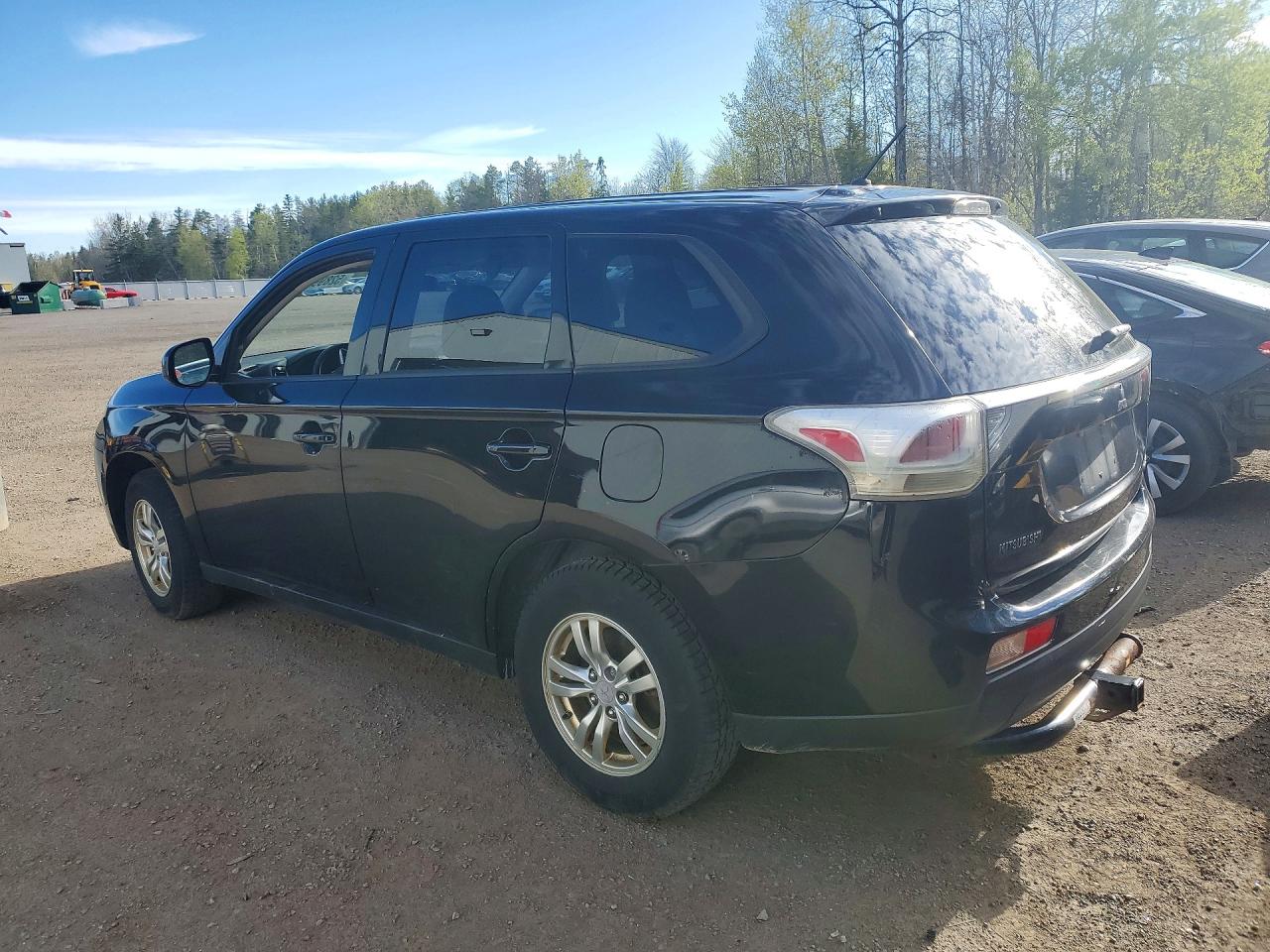 2014 Mitsubishi Outlander VIN JA4AD2A33EZ606032 photo 2