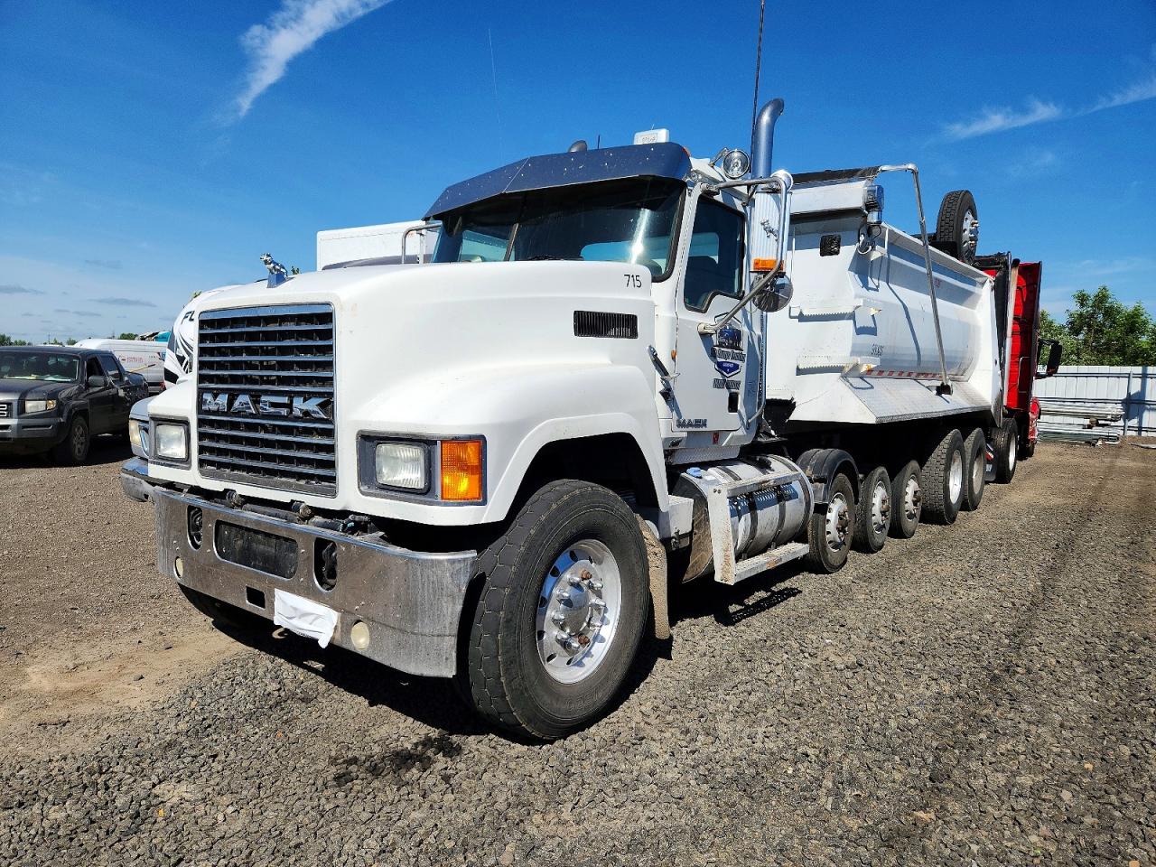 2015 MACK All models VIN 1M1AN09Y3FM017939 photo 2