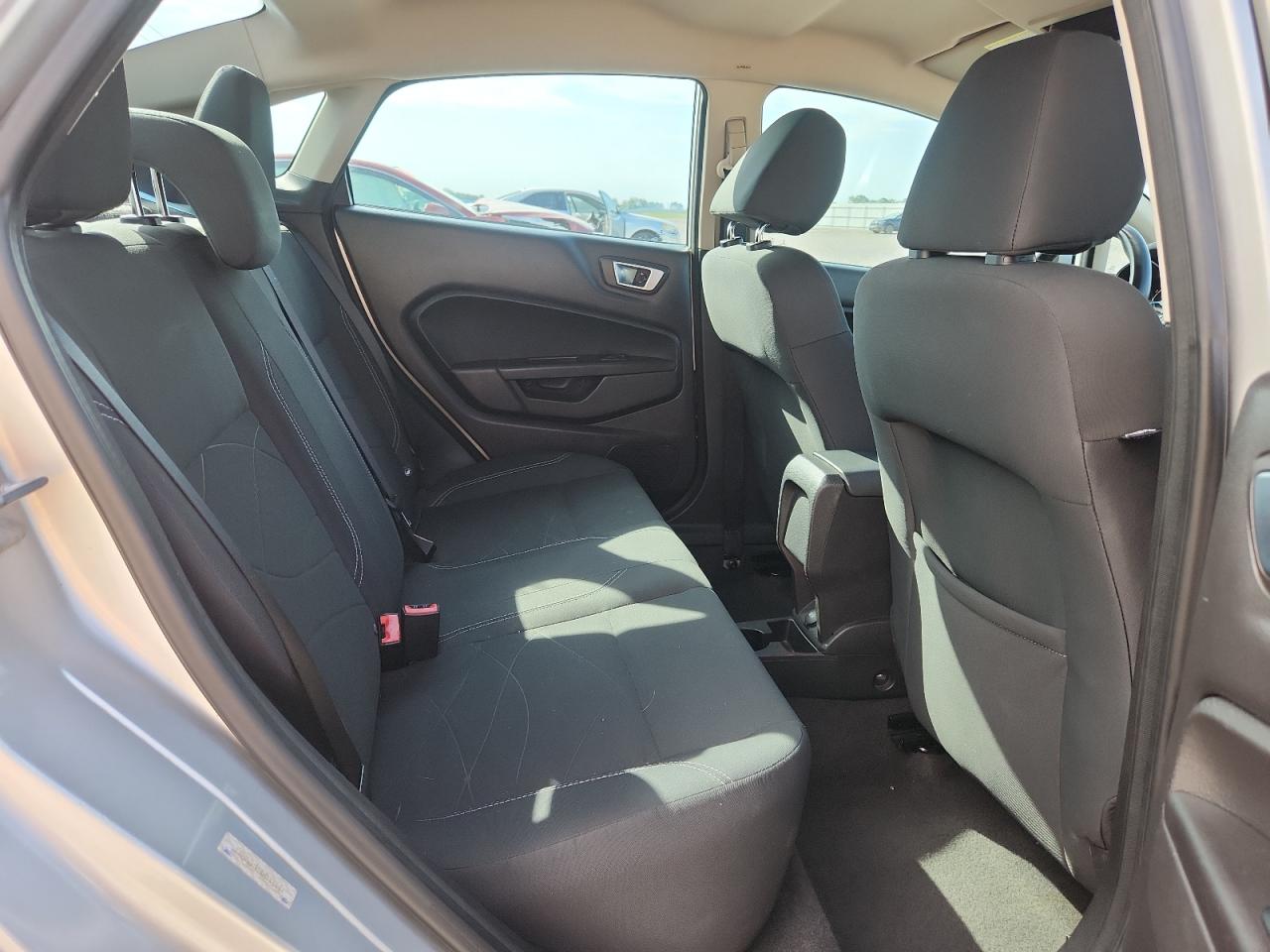 2014 Ford Fiesta VIN 3FADP4BJ2EM114151 photo 10