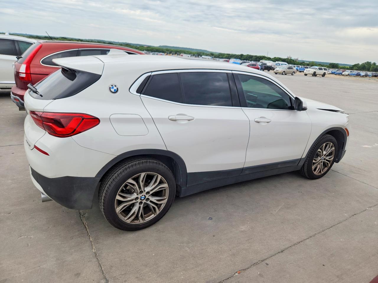 2019 BMW X2 VIN WBXYJ5C59K5N12577 photo 3