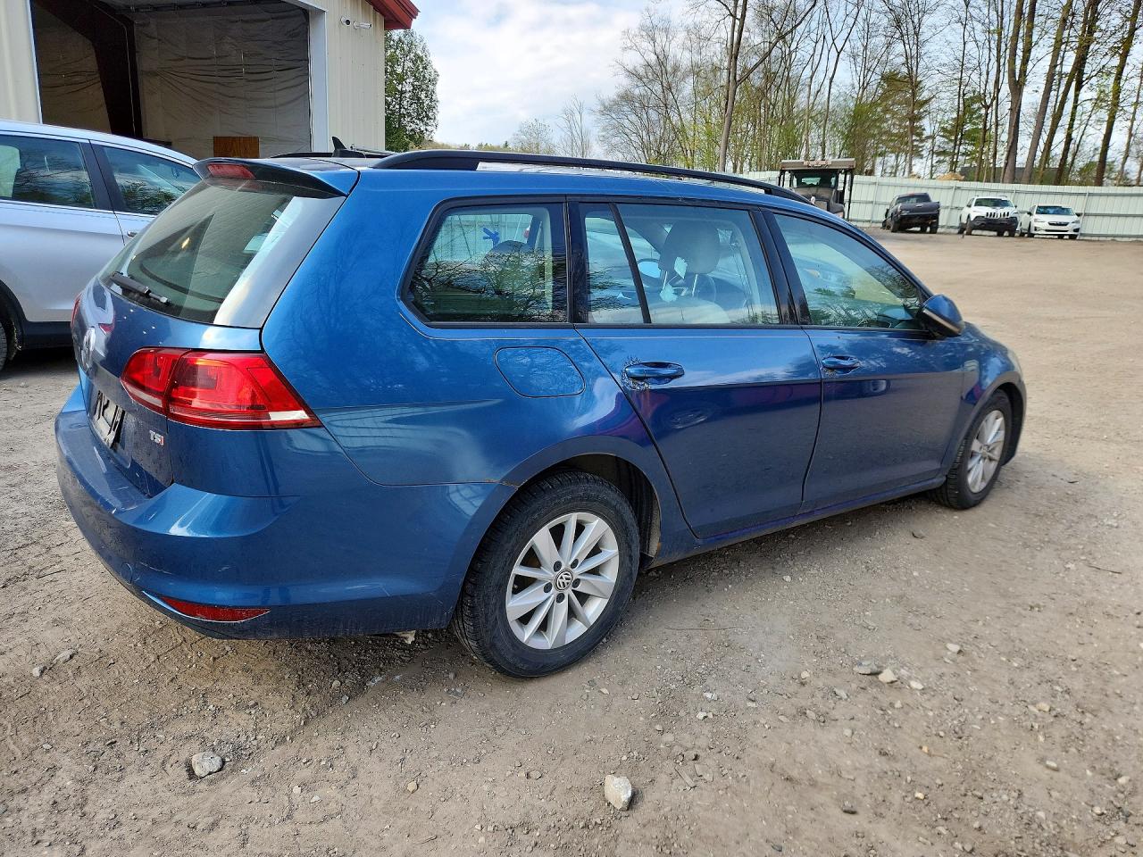 2016 Volkswagen Golf VIN 3VWA17AUXGM518214 photo 3