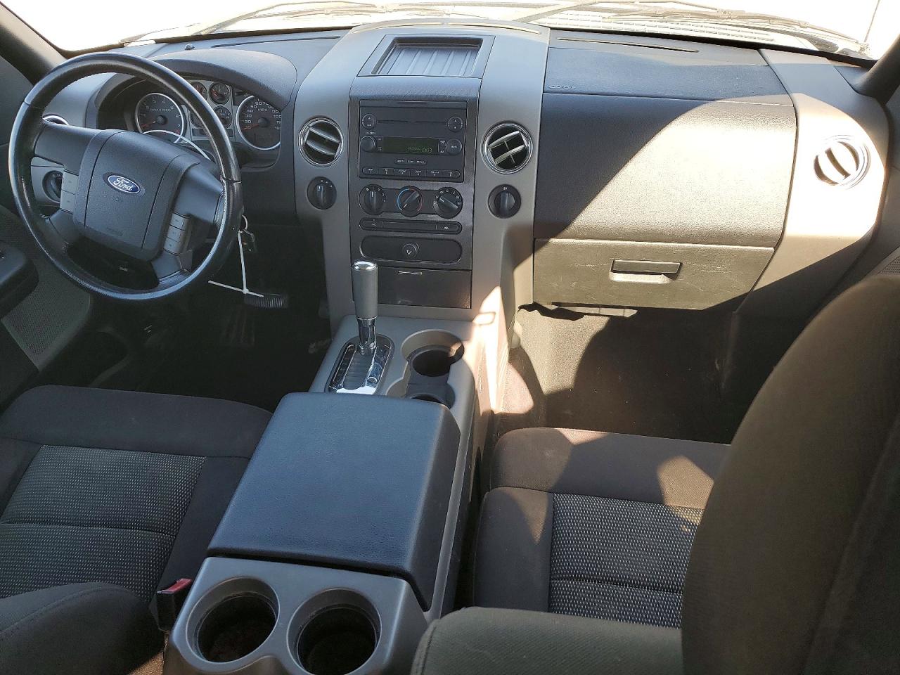 2004 Ford F150 VIN 1FTPX14564NB40942 photo 8