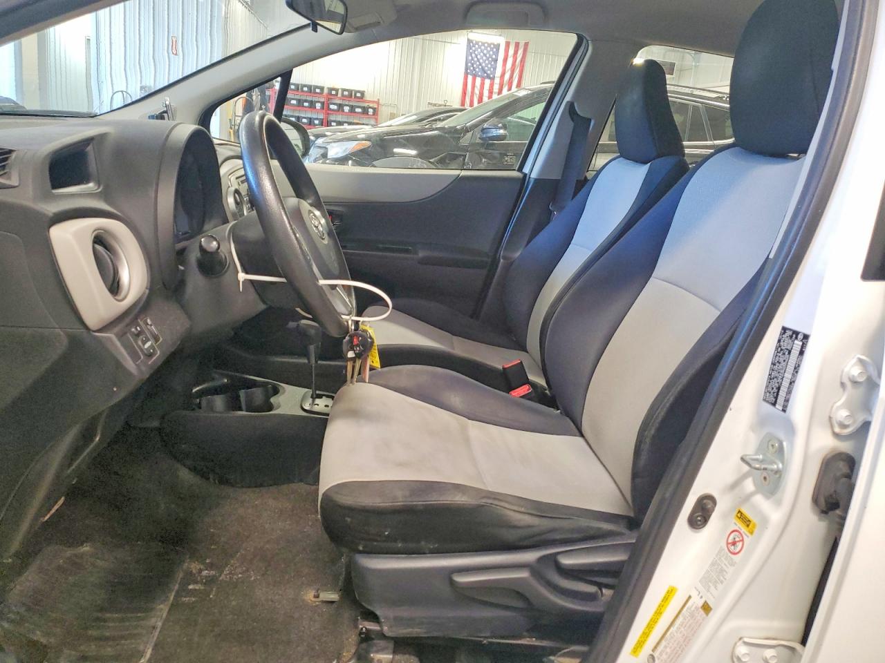 2013 Toyota Yaris VIN JTDKTUD3XDD555628 photo 7