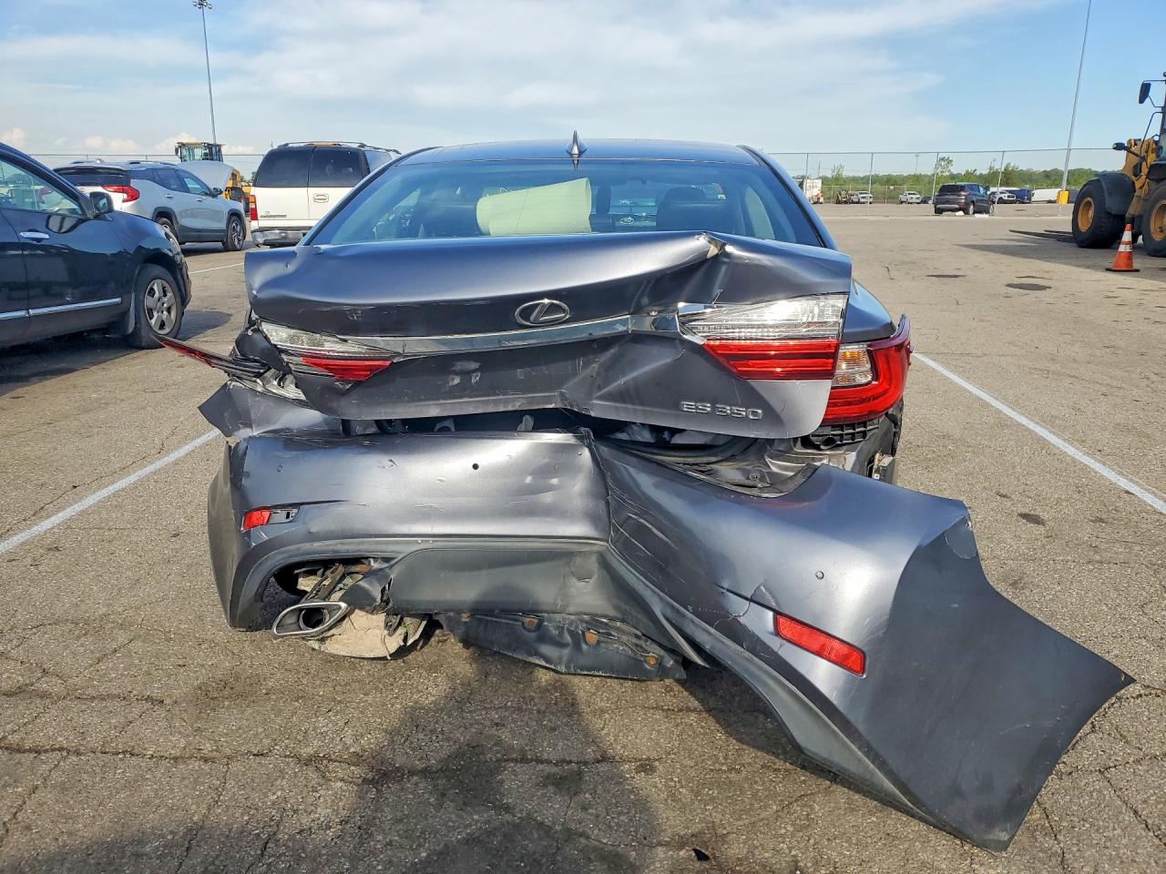 2016 Lexus ES350 VIN JTHBK1GGXG2231996 photo 6