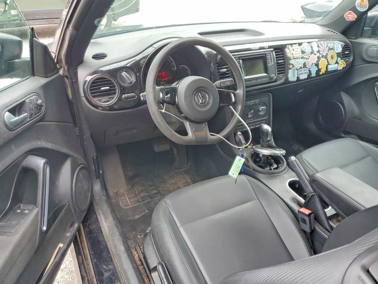 2016 Volkswagen Beetle VIN 3VWF17ATXGM610517 photo 8