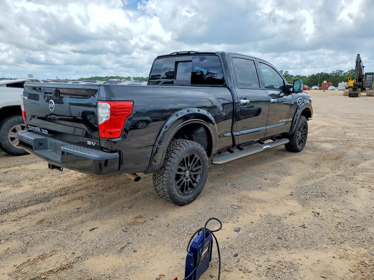 2017 NISSAN TITAN VIN 1N6AA1F23HN549963 photo 3