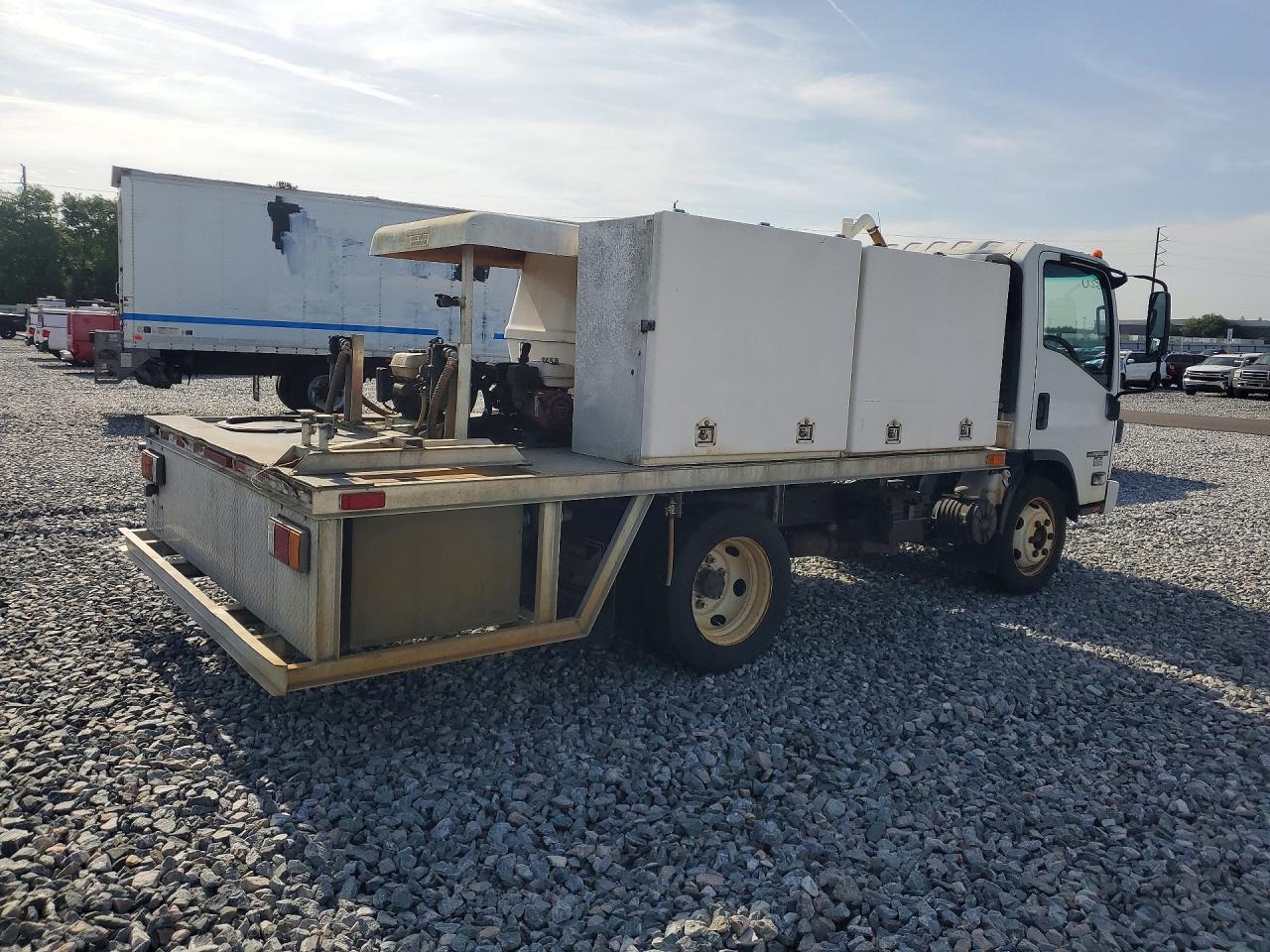 2016 Isuzu Npr VIN 54DC4W1BXGS812114 photo 3