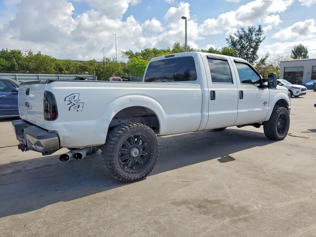 2013 Ford F350 VIN 1FT8W3BT6DEA38271 photo 3
