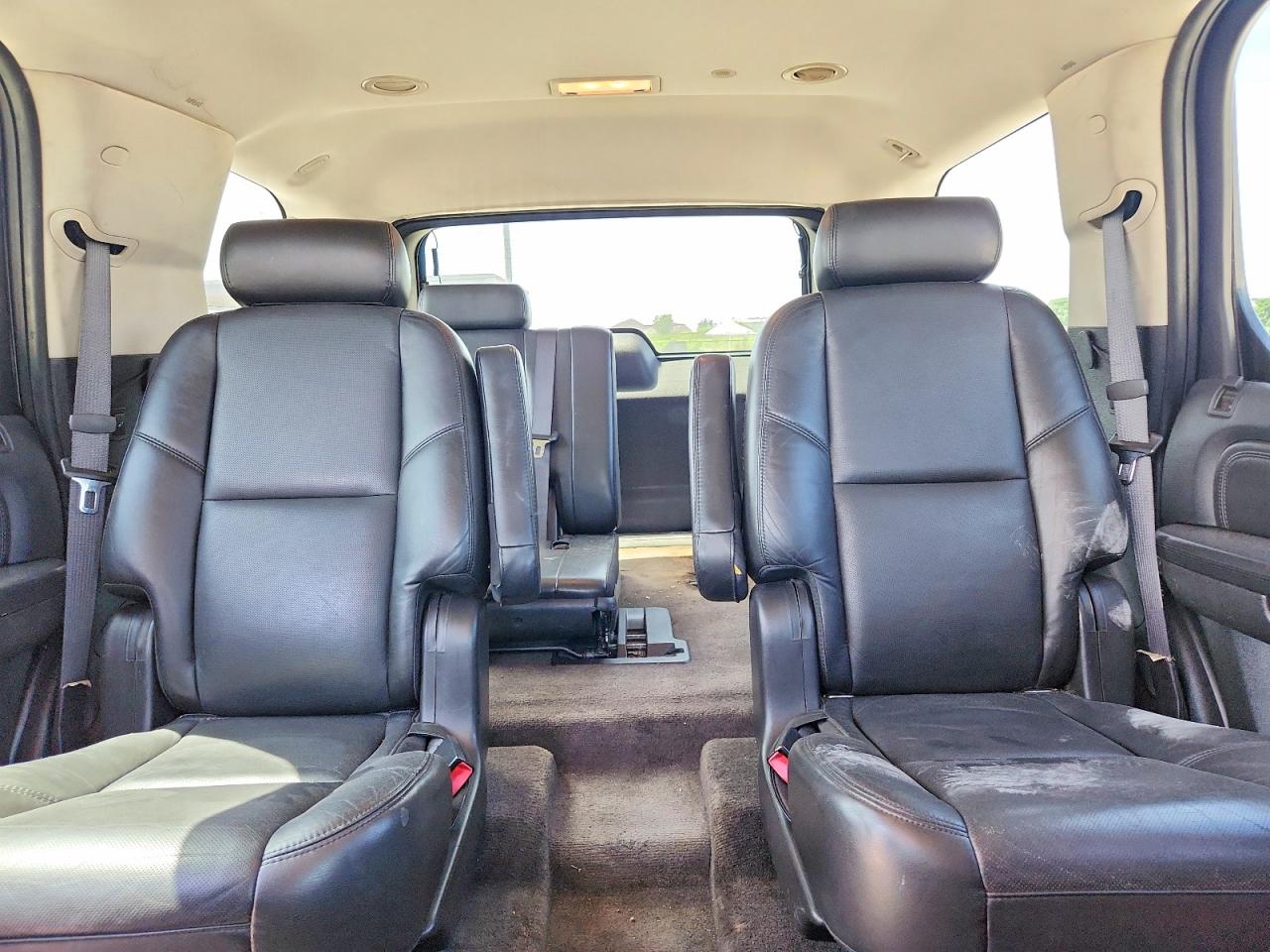 2008 Cadillac Escalade VIN 1GYFK63828R274181 photo 10