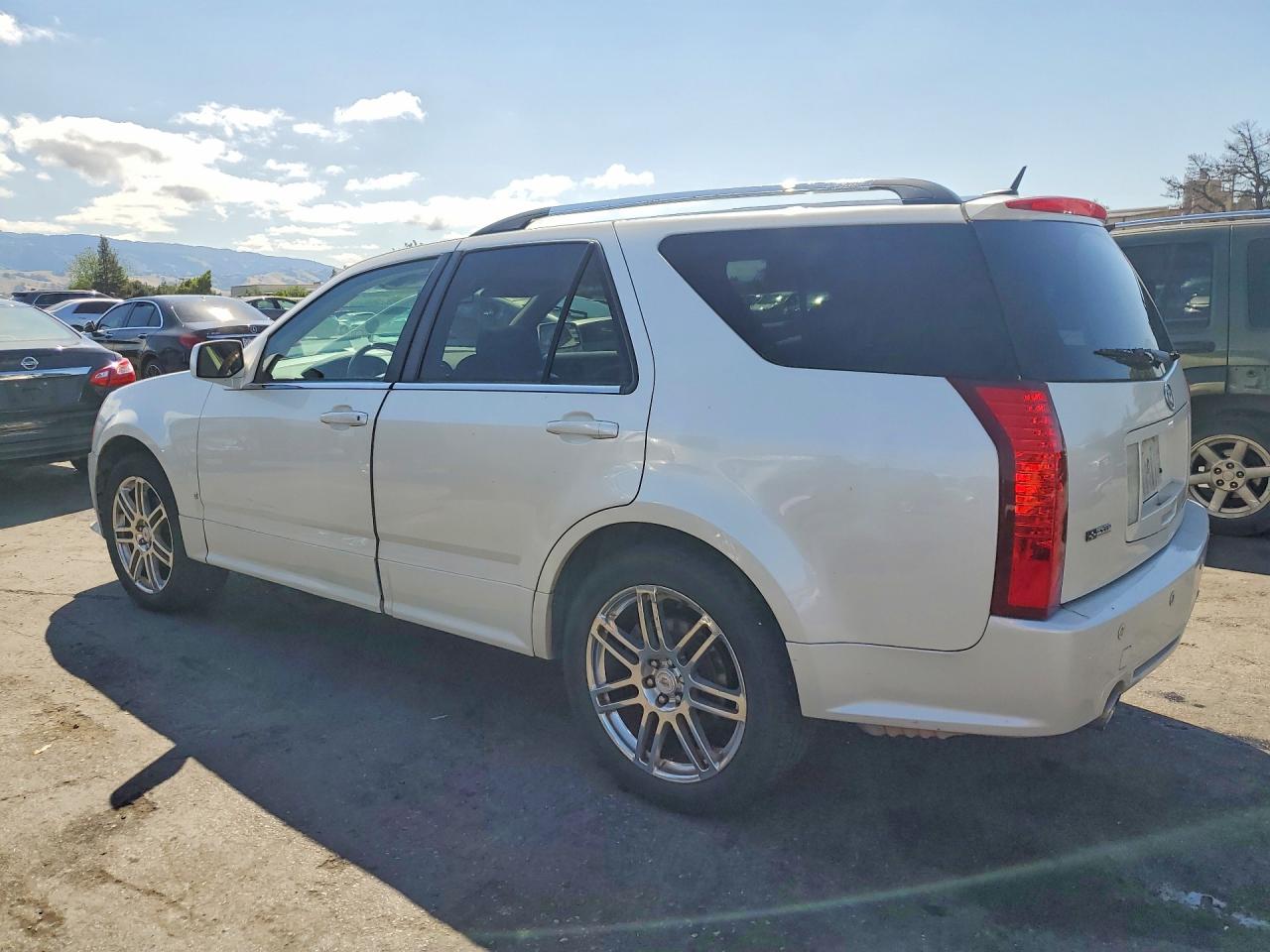 2008 Cadillac Srx VIN 1GYEE53A580210818 photo 2