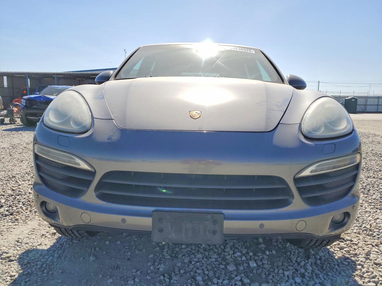 2011 Porsche Cayenne VIN WP1AB2A20BLA42632 photo 5
