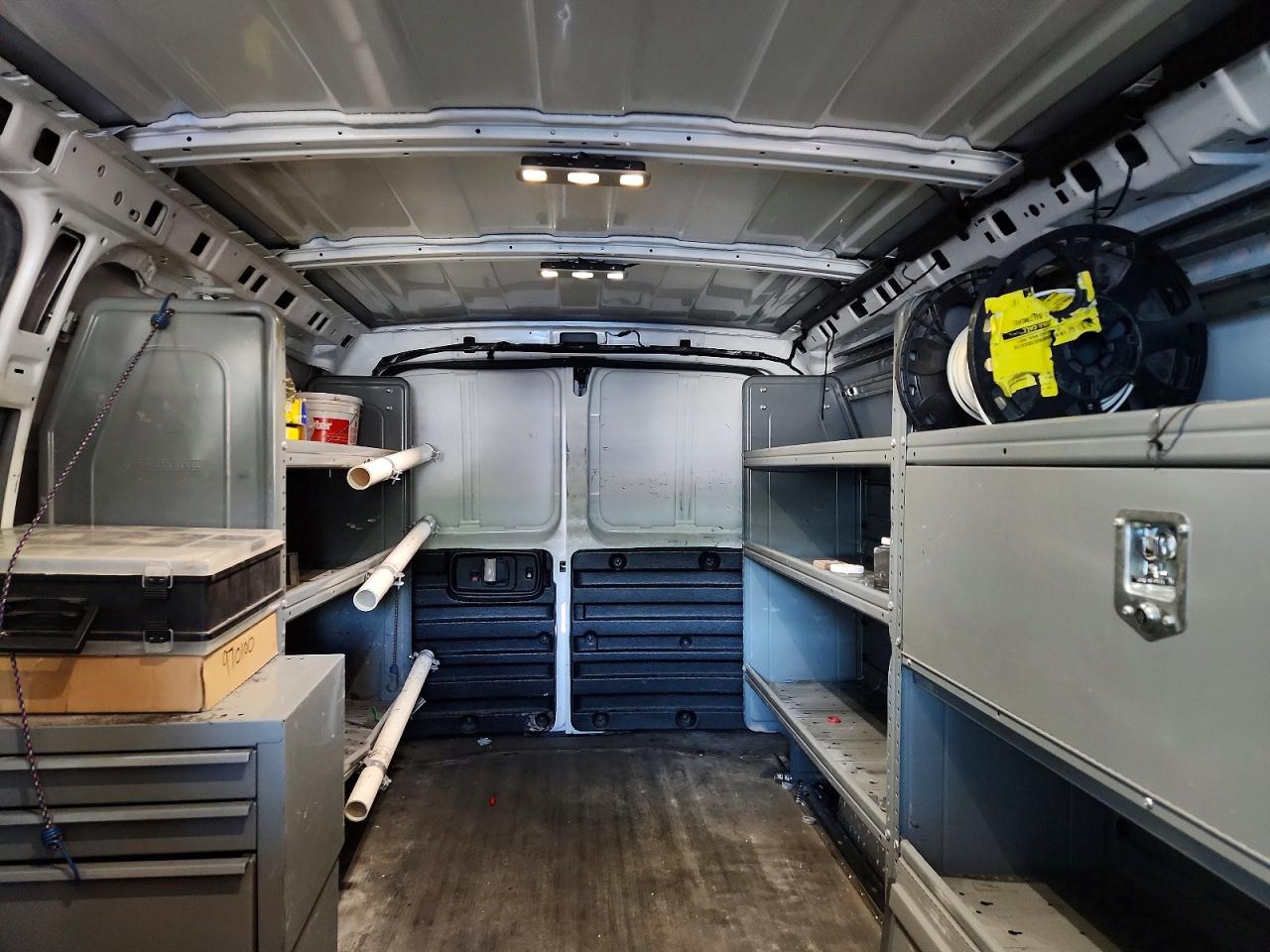 2015 CHEV Express VIN 1GCWGFCFXF1262359 photo 10