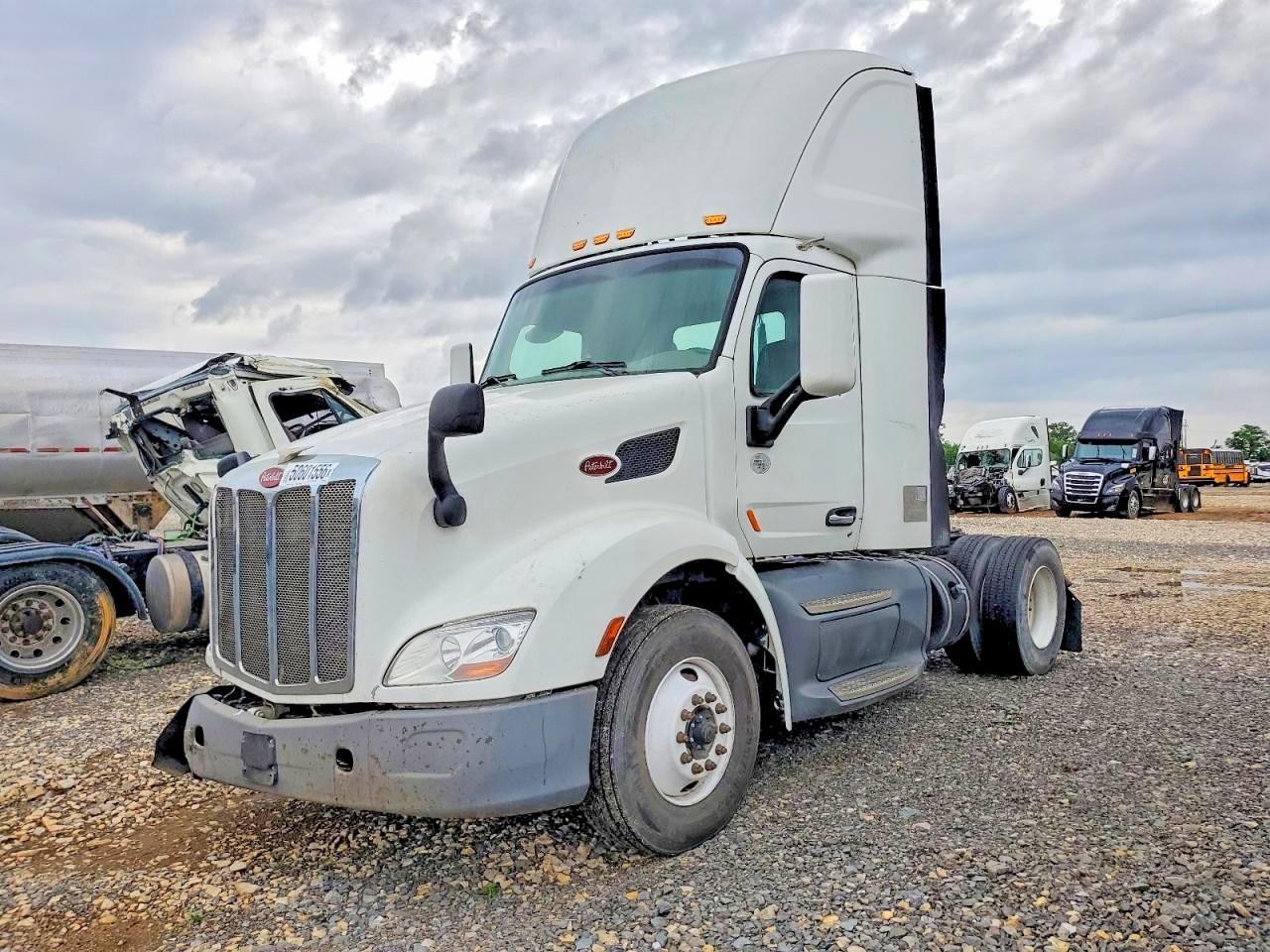 2016 PETERBILT All other VIN 1XPBA48X1GD361690 photo 2