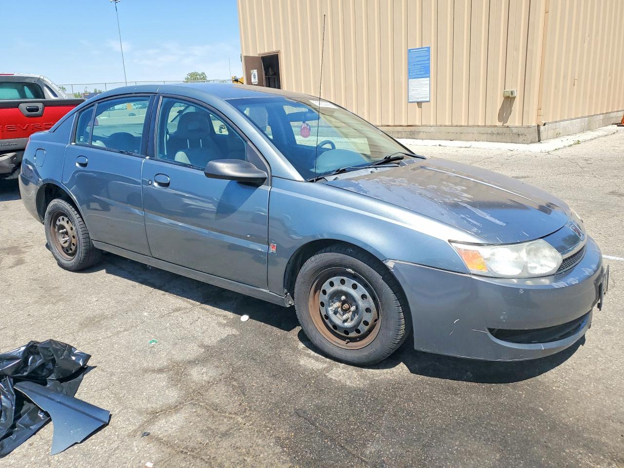 2004 Saturn Ion VIN 1G8AJ52F64Z187028 photo 4