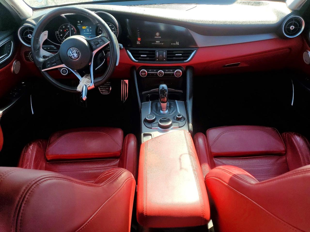 2017 Alfa Giulia VIN ZARFAEEN9H7560780 photo 8