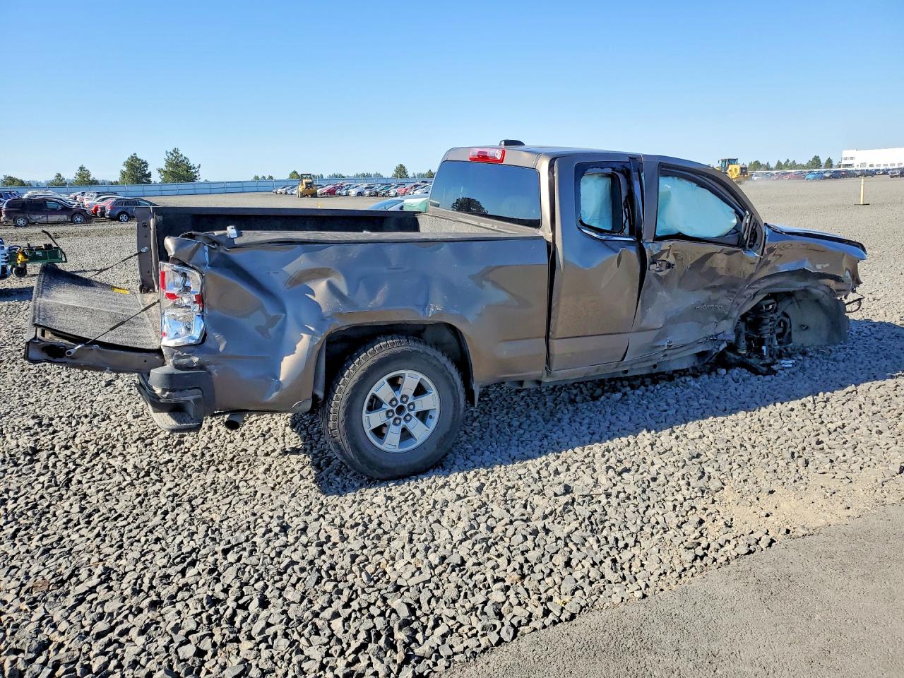 2016 CHEV Colorado VIN 1GCHSBE32G1338631 photo 3
