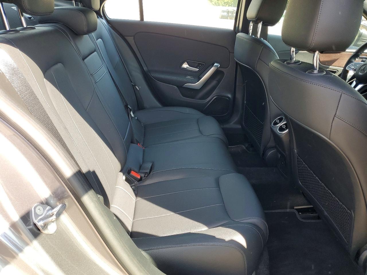 2022 Mercedes-Benz A-class VIN W1K3G4EB7NJ363557 photo 10