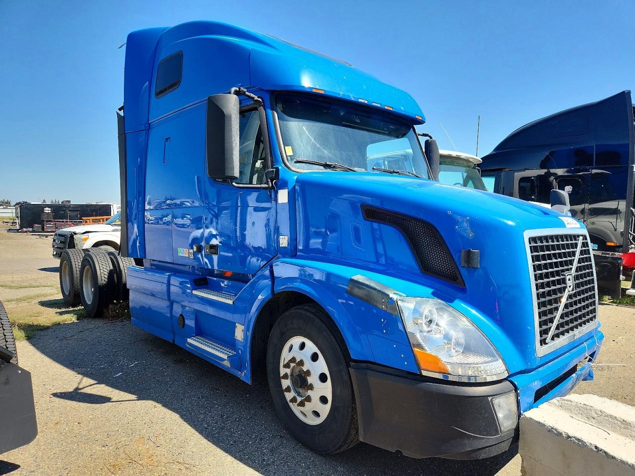 2015 Volvo Vn VIN 4V4NC9EH5FN926054 photo 1