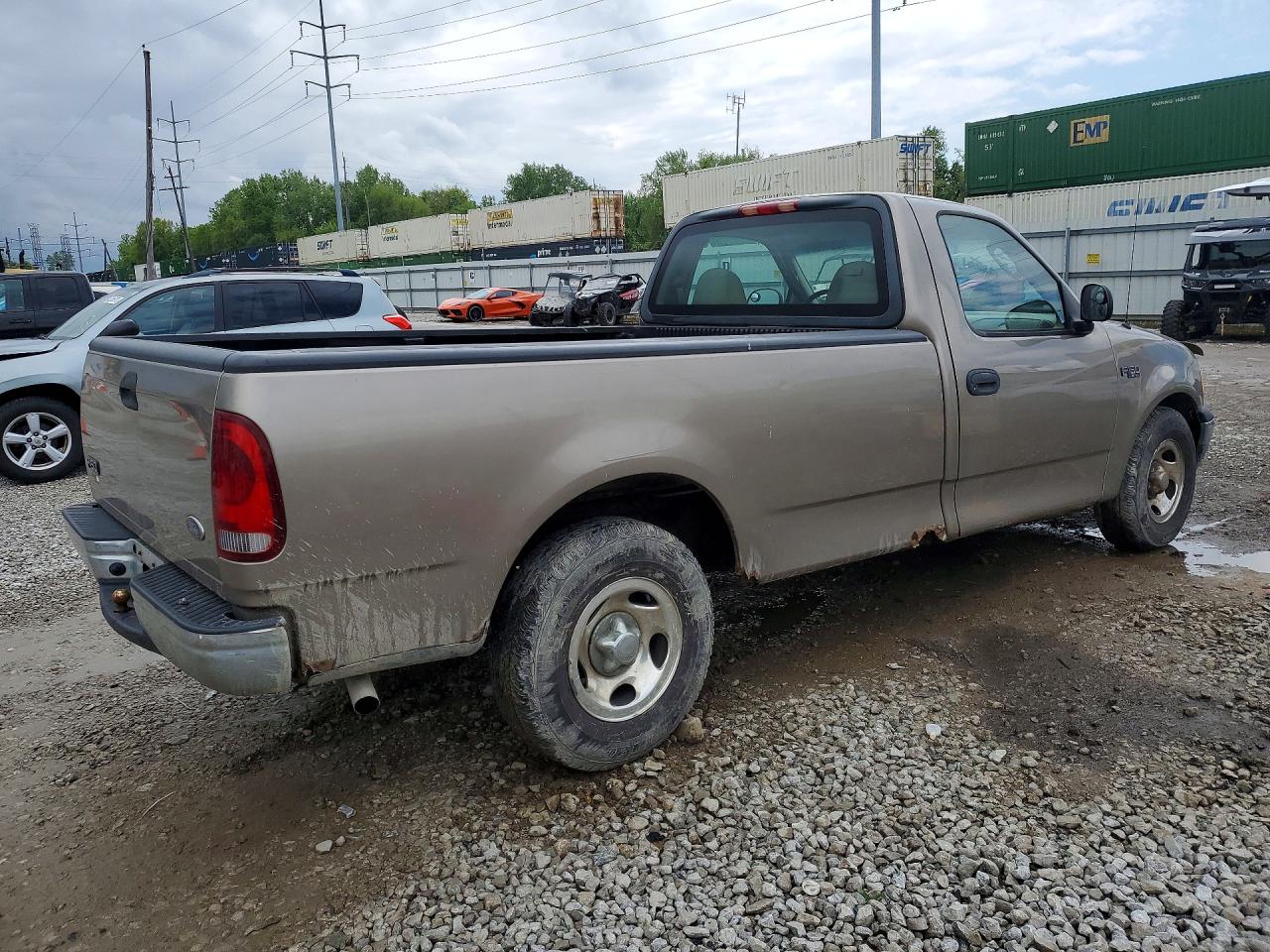 2002 Ford F150 VIN 1FTRF17282NB74407 photo 3