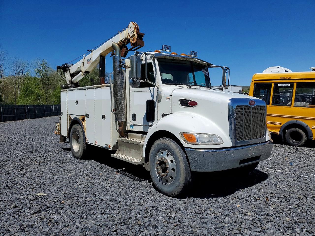 2014 PETERBILT All other VIN 2NP2HM6XXEM228801 photo 1