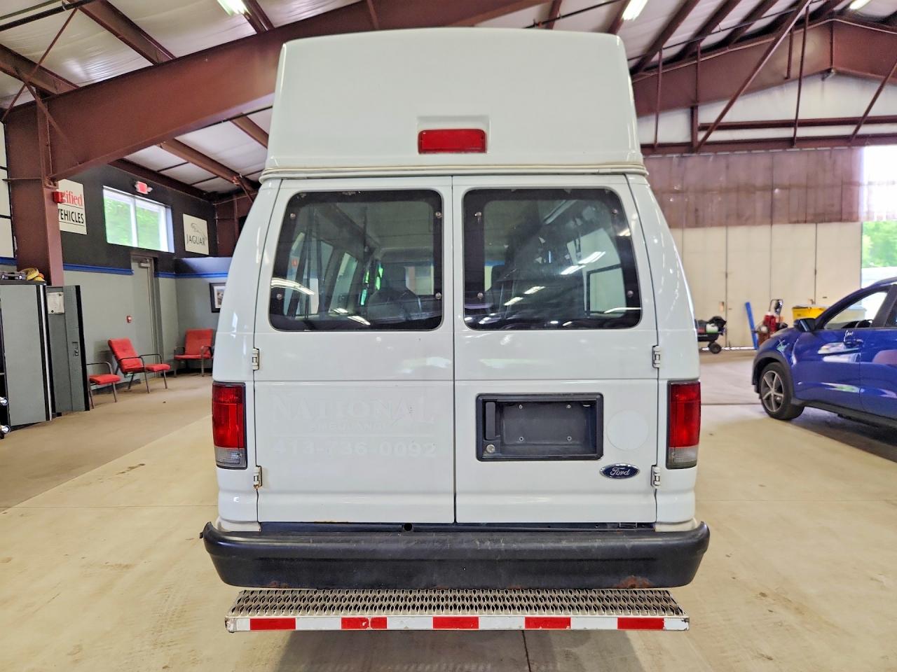 2011 Ford All models VIN 1FTNS2EW3BDA02037 photo 6