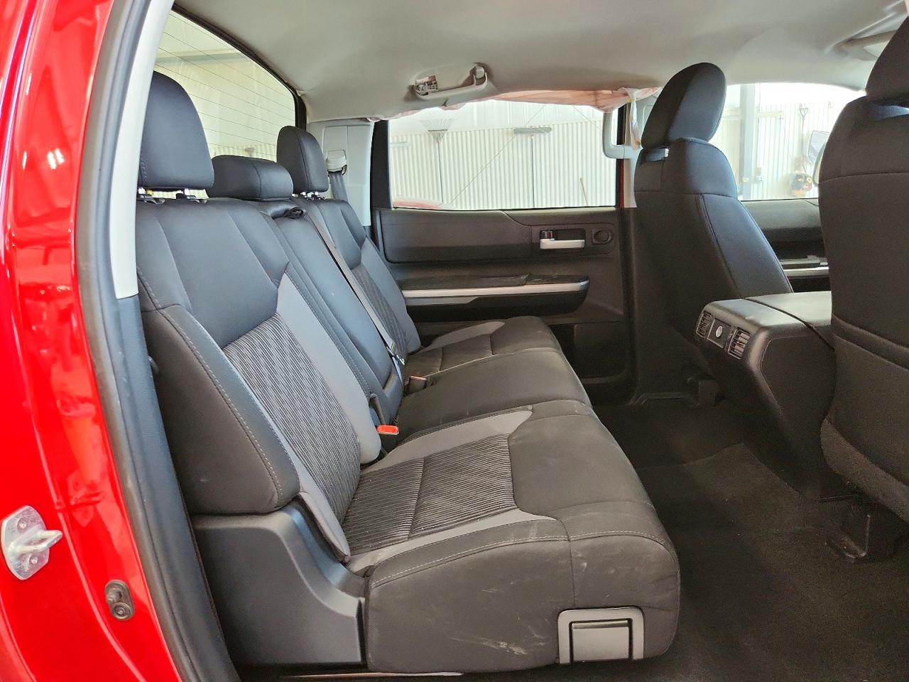 2017 Toyota Tundra VIN 5TFDY5F13HX599146 photo 10