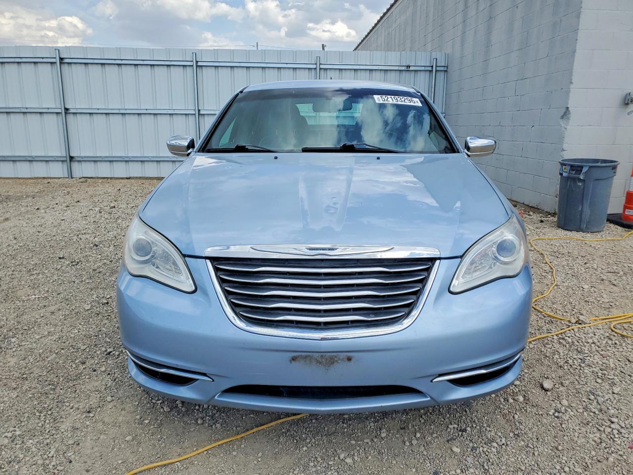 2013 Chrysler 200 VIN 1C3CCBCG5DN598110 photo 5