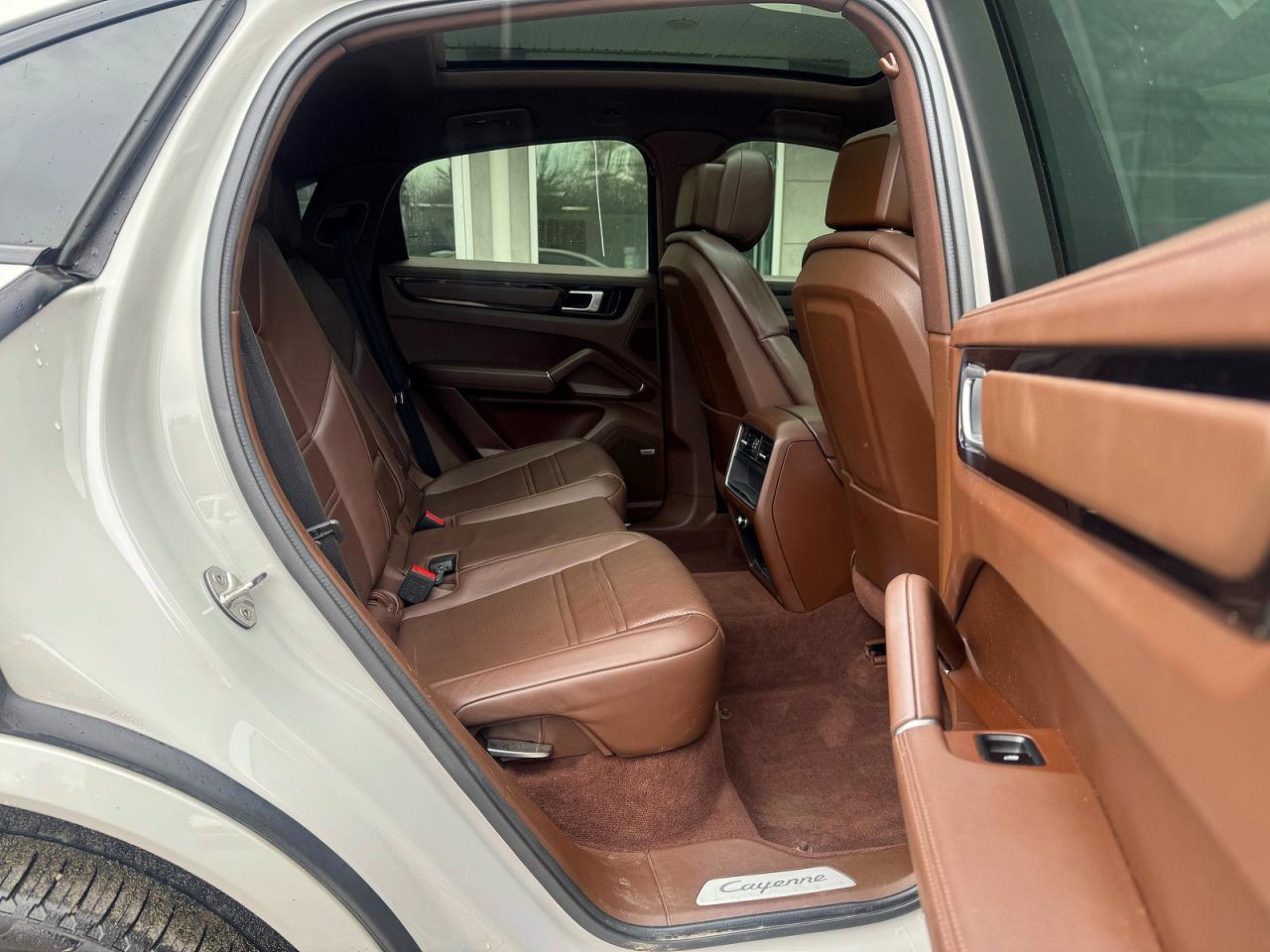 2021 Porsche Cayenne VIN WP1BA2AY1MDA41241 photo 6