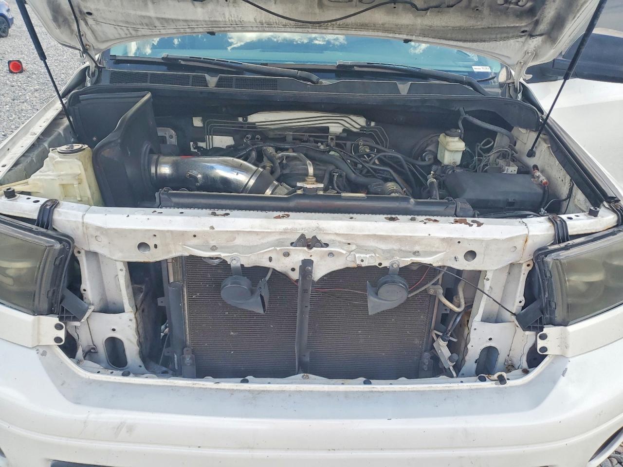 2011 Toyota Tundra VIN 5TFRM5F16BX034253 photo 11