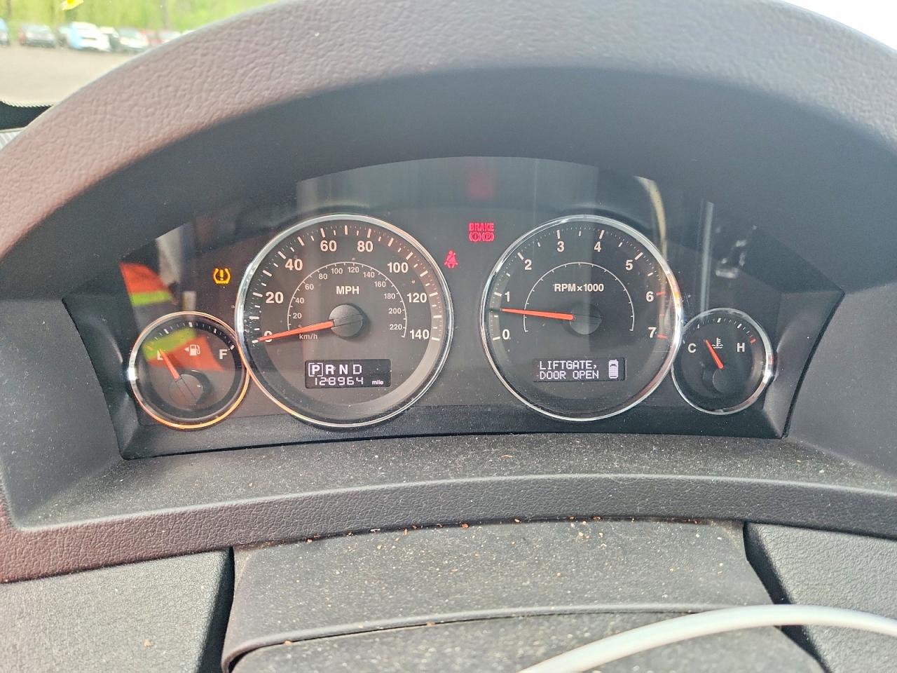 2008 Jep Cherokee VIN 1J8GR48K08C224468 photo 9