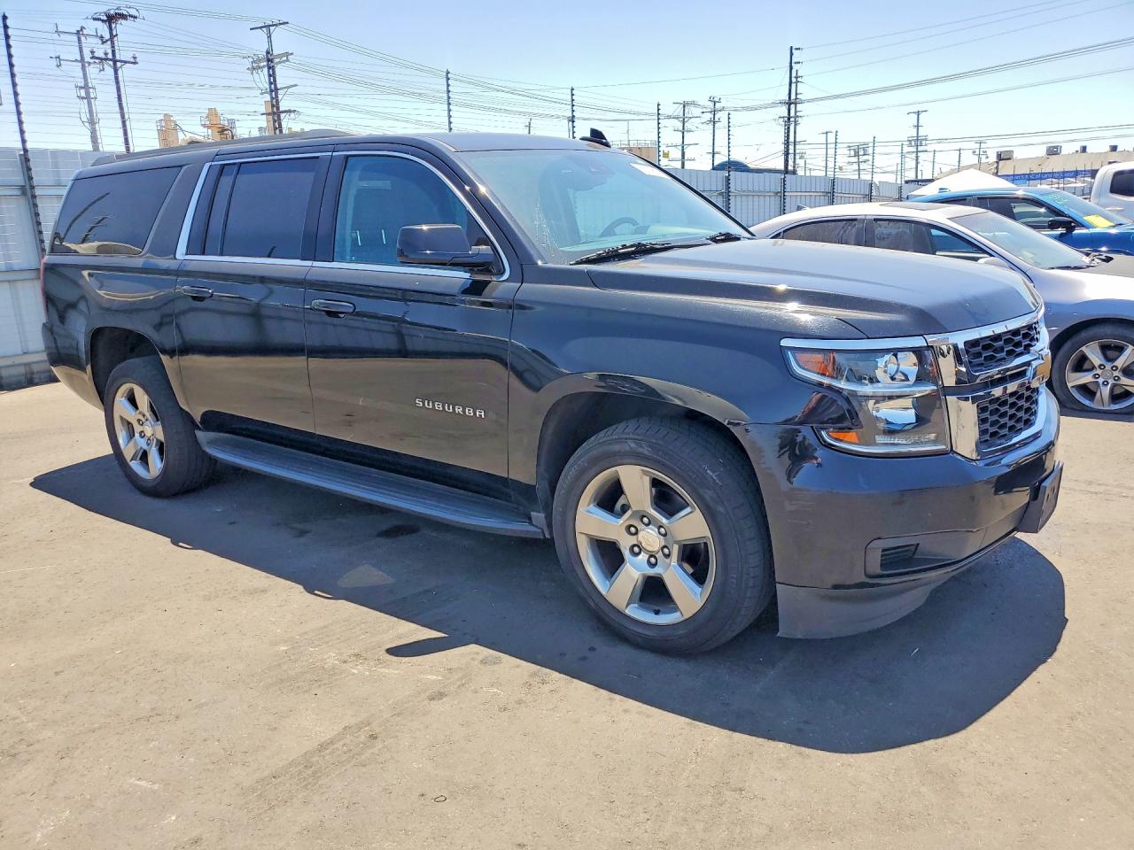 2020 Chevrolet Suburban VIN 1GNSCHKC9LR160620 photo 4