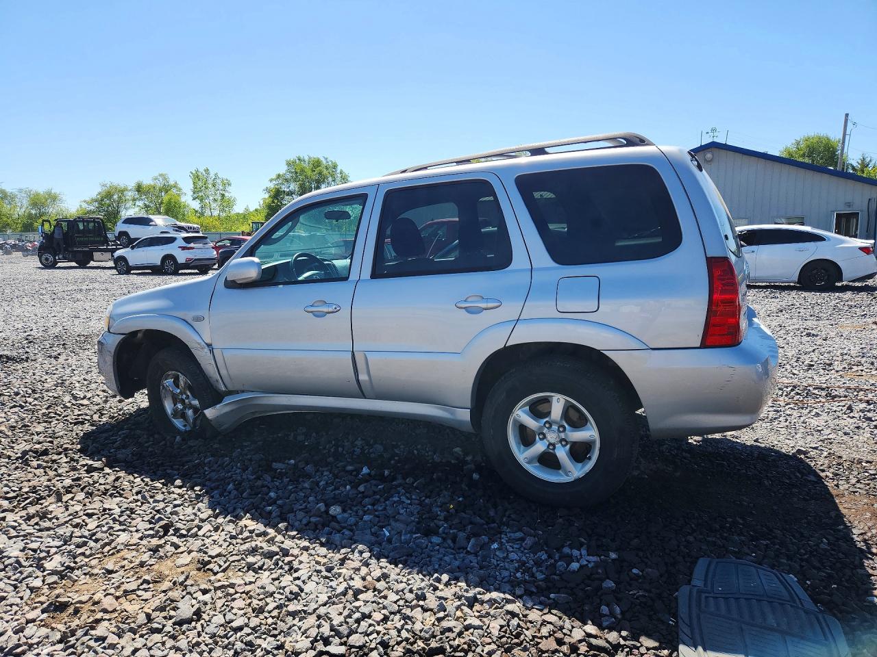 2005 Mazda Tribute VIN 4F2YZ941X5KM27343 photo 2