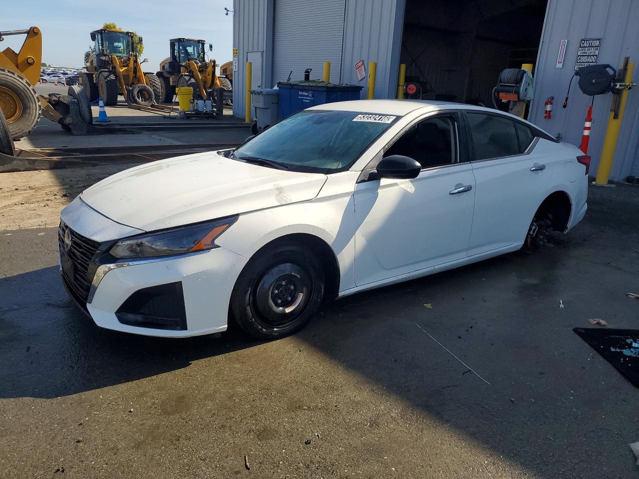 2025 Nissan Altima VIN 1N4BL4DV9SN393800 photo 1