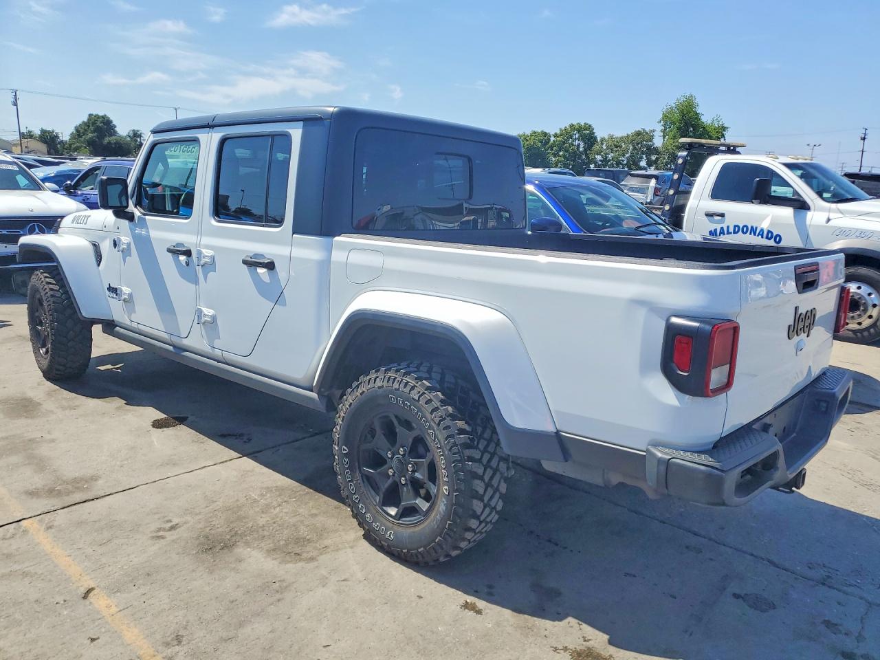 2021 Jeep Gladiator VIN 1C6HJTAG0ML564515 photo 2