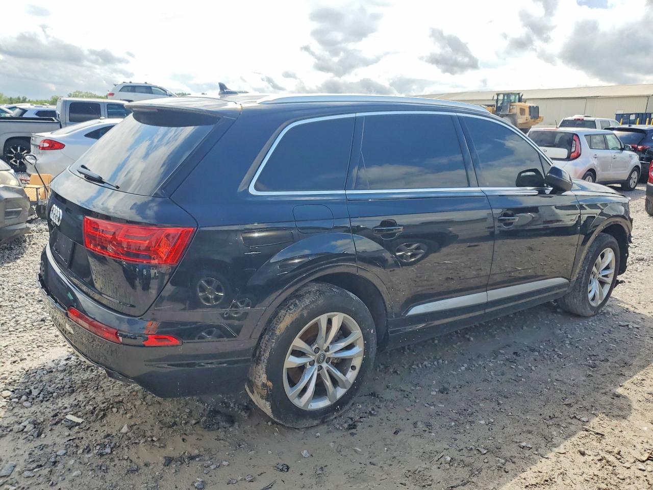 2018 Audi Q7 VIN WA1AAAF75JD007686 photo 3