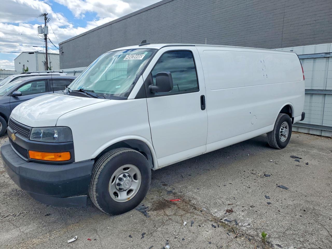 2020 CHEVROLET Express VIN 1GCWGBFP0L1143146 photo 1