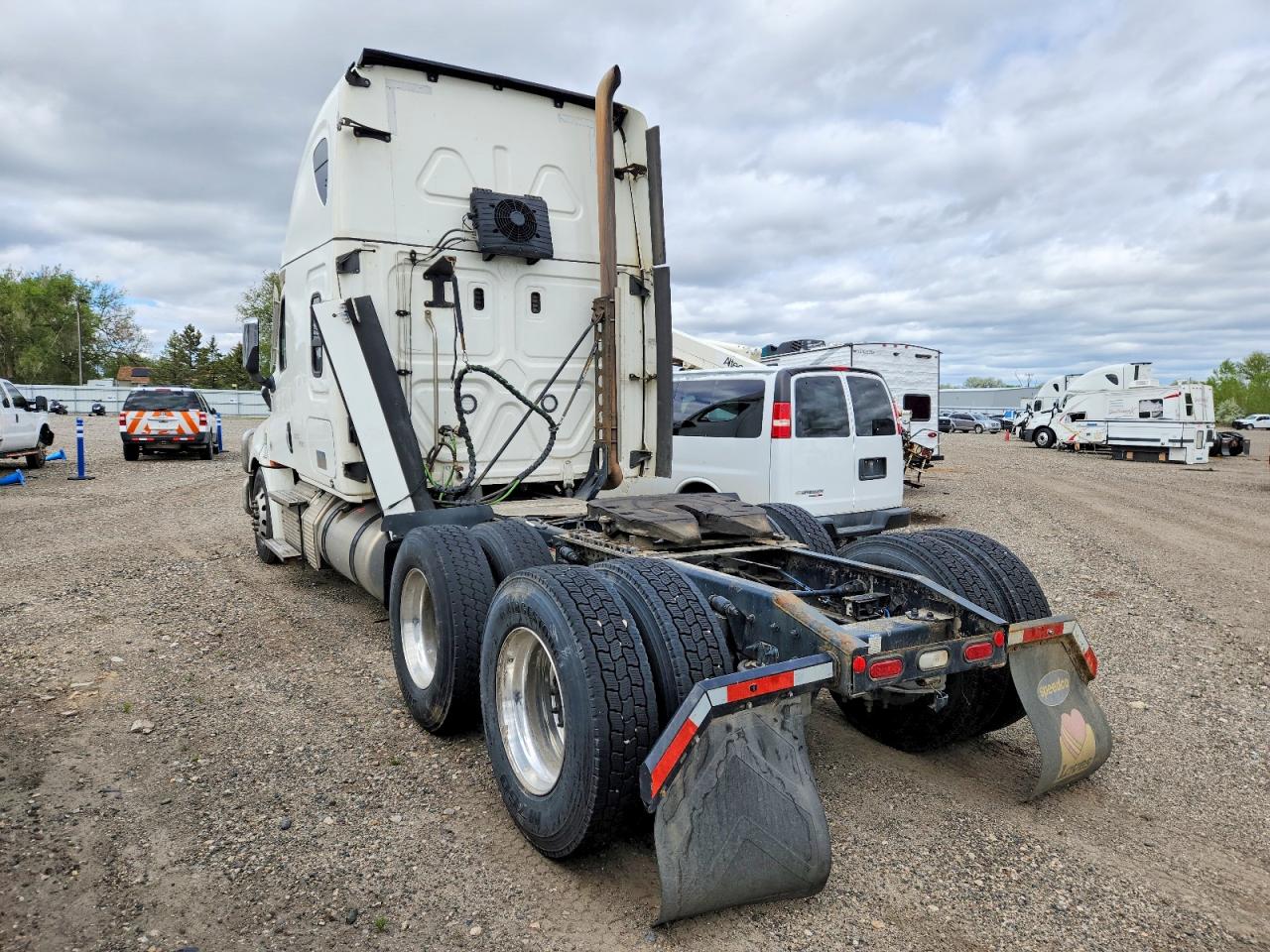2022 FREIGHTLINER All other VIN 3AKJHHDR6NSNG9521 photo 3