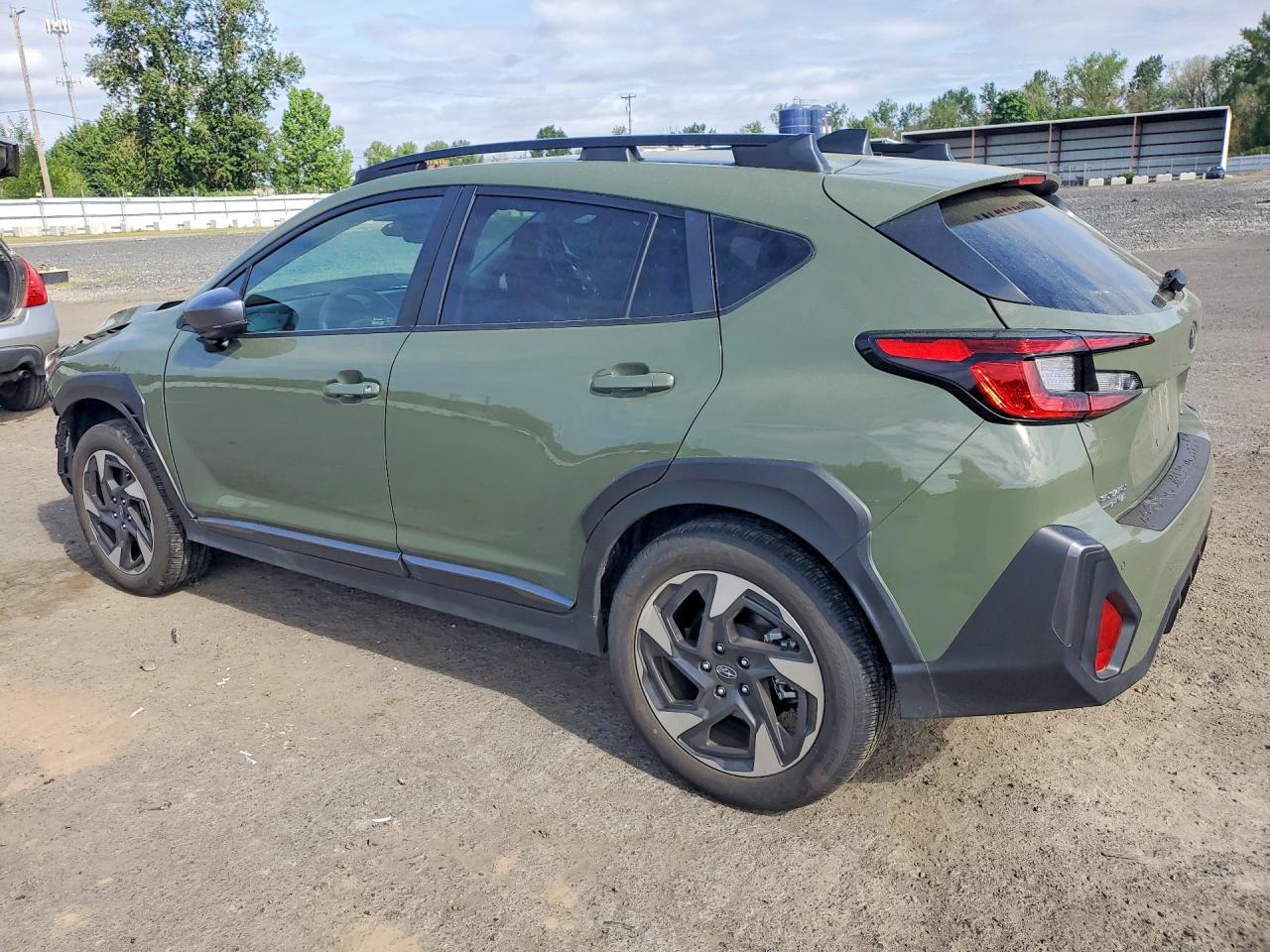 2025 Subaru Crosstrek VIN 4S4GUHM68S3701768 photo 2