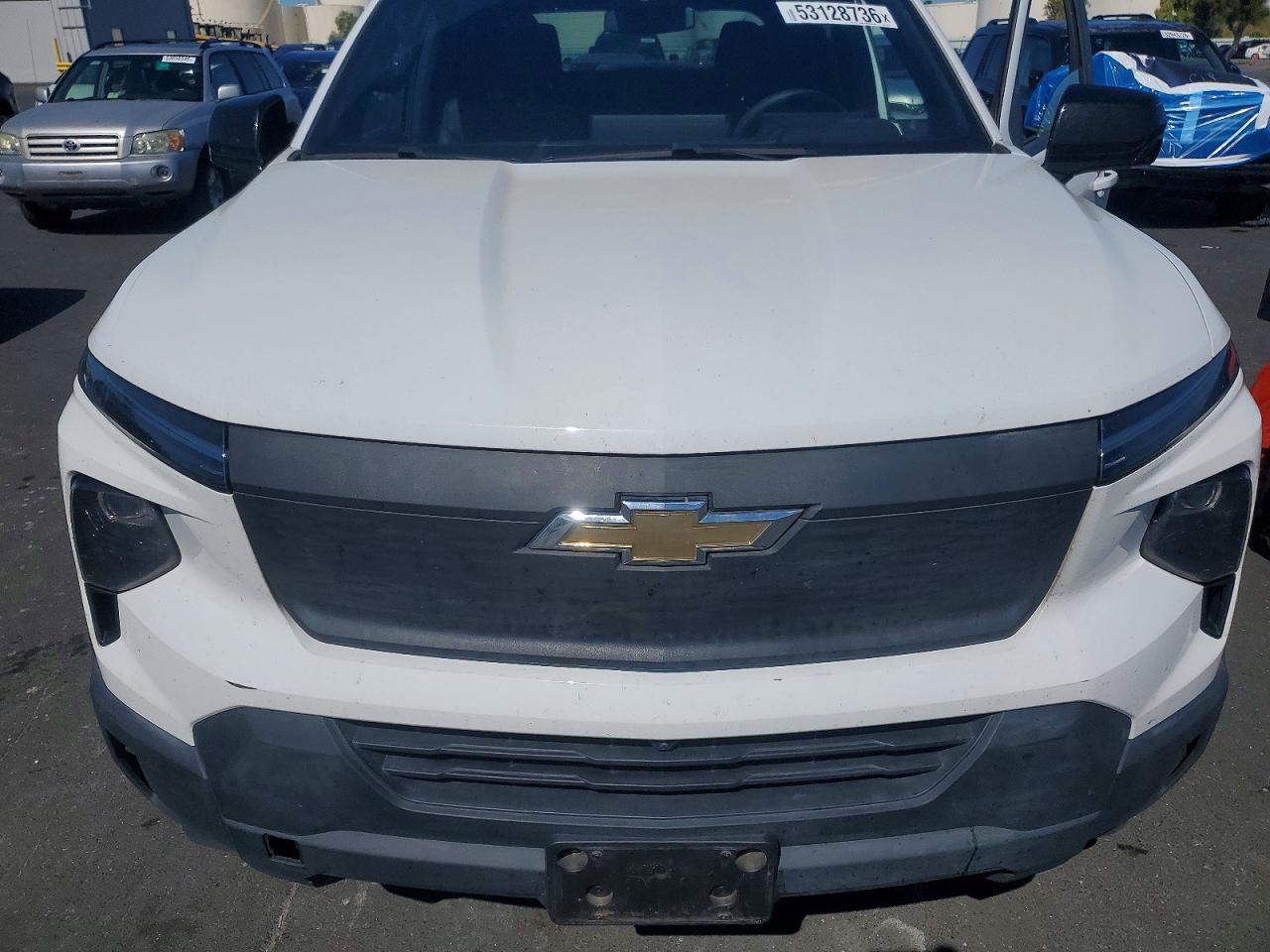 2024 CHEV All models VIN 1GC10VEL6RU201587 photo 11
