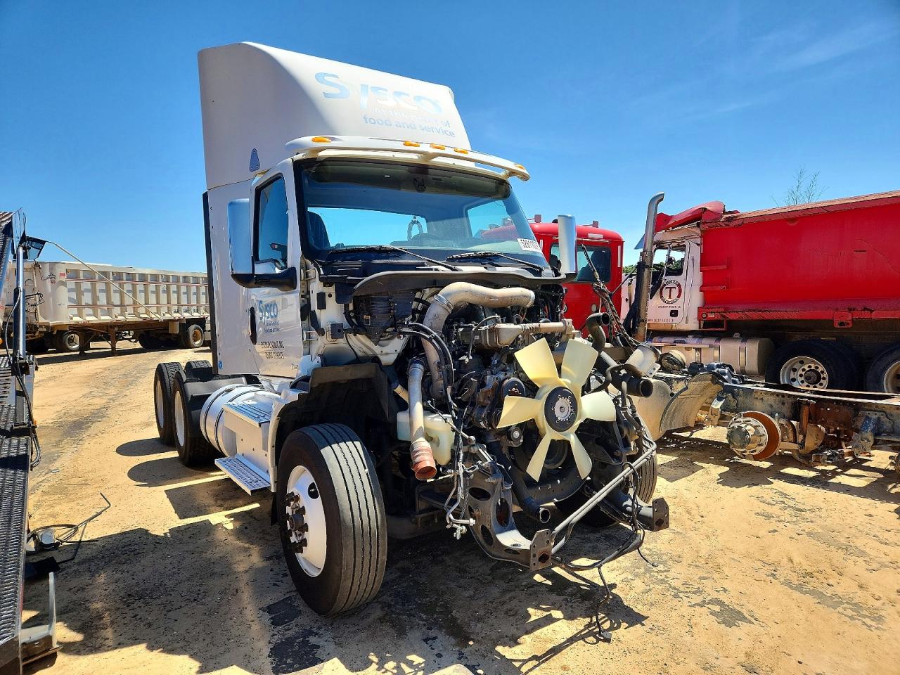 2020 International All models VIN 3HSDWTZR6LN868462 photo 1