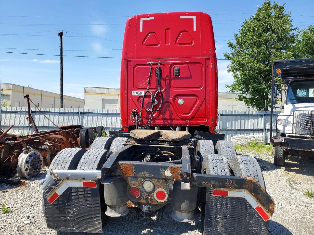 2015 FREIGHTLINER All other VIN 3AKJGLD59FSFP6877 photo 6