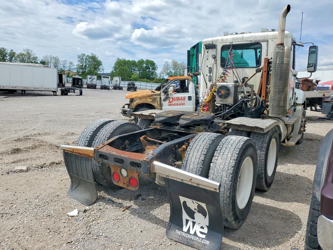 2008 FREIGHTLINER All models VIN 1FUJA6CK88LZ44617 photo 4