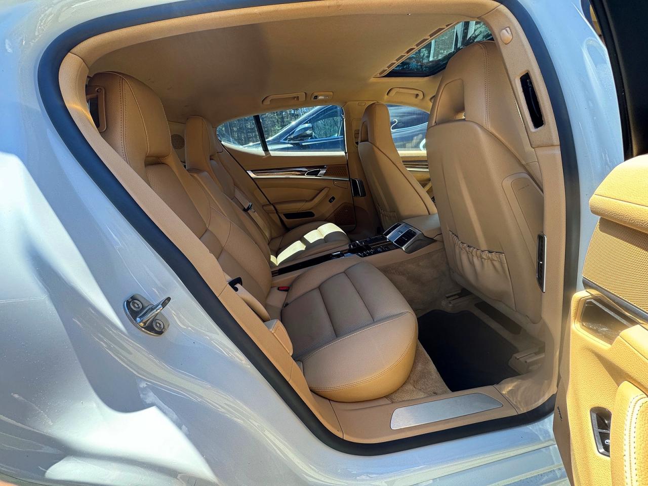 2015 Porsche Panamera VIN WP0AB2A72FL051335 photo 6