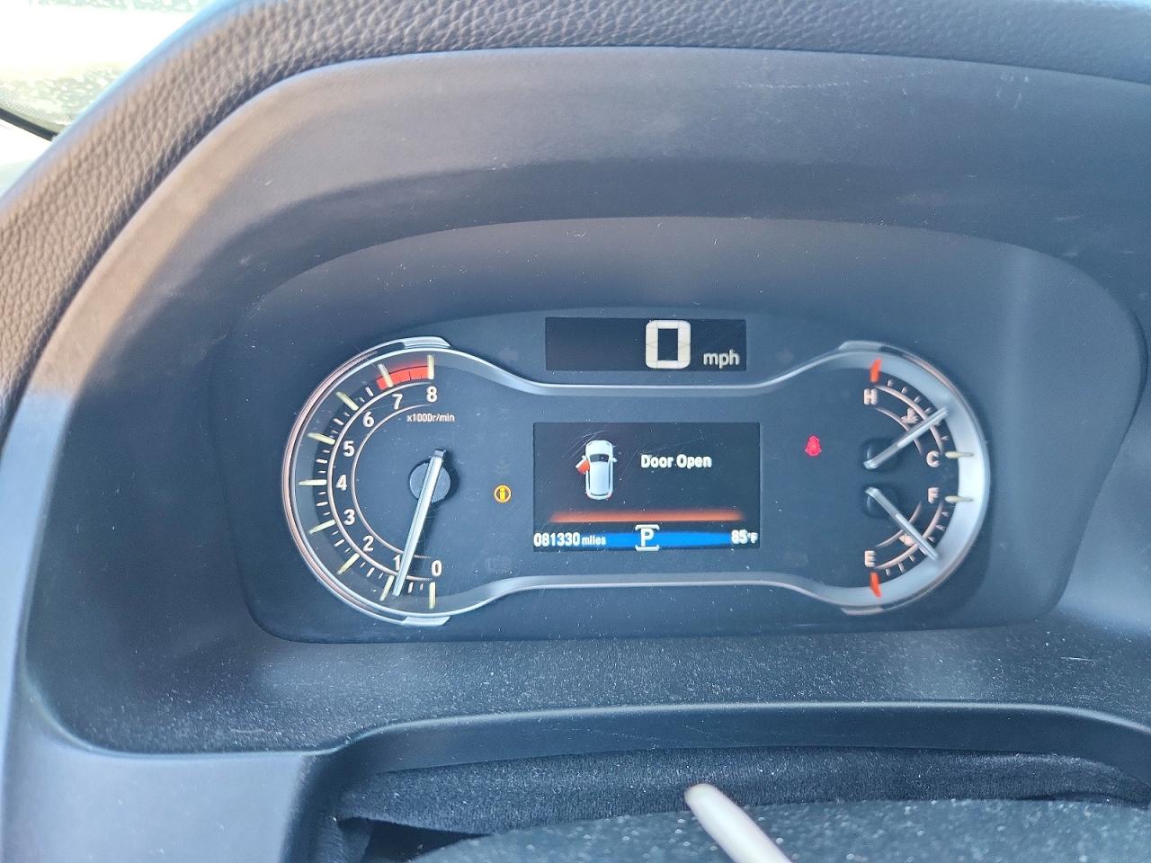 2018 Honda Pilot VIN 5FNYF5H35JB002682 photo 9