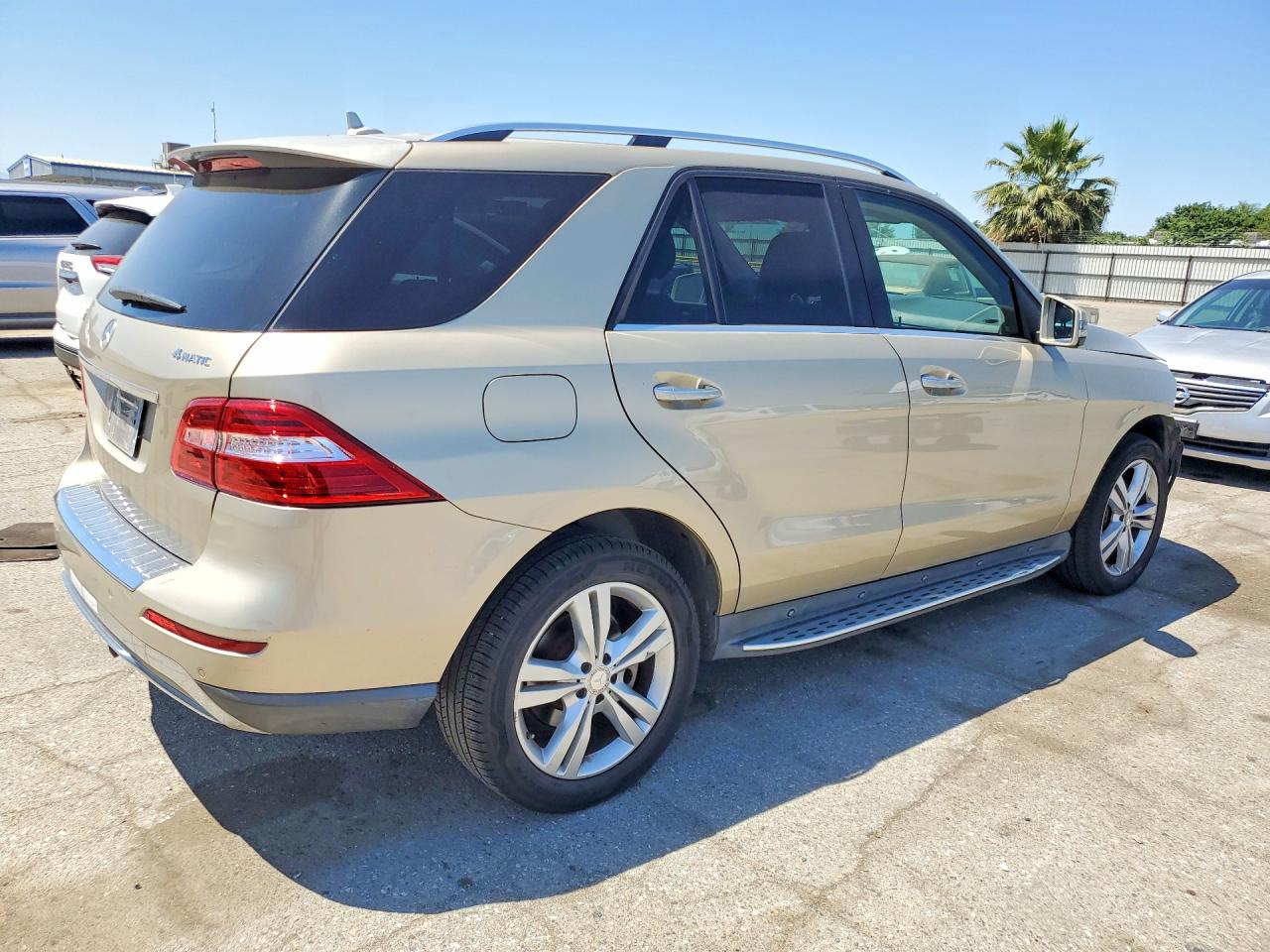 2013 MERCEDES-BENZ M-class VIN 4JGDA5HB0DA232420 photo 3