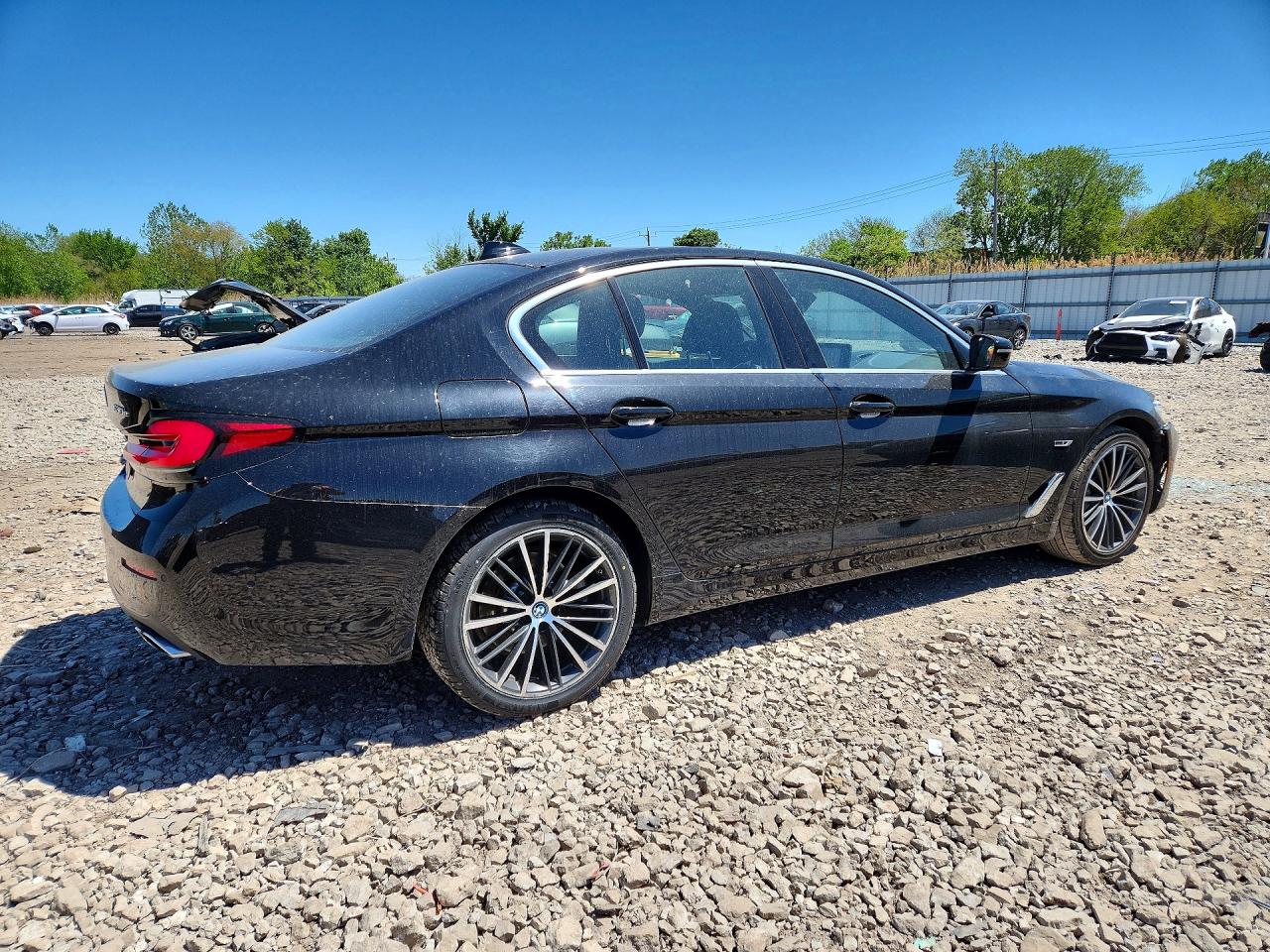 2023 BMW 5 series VIN WBA13AG0XPCN67524 photo 3