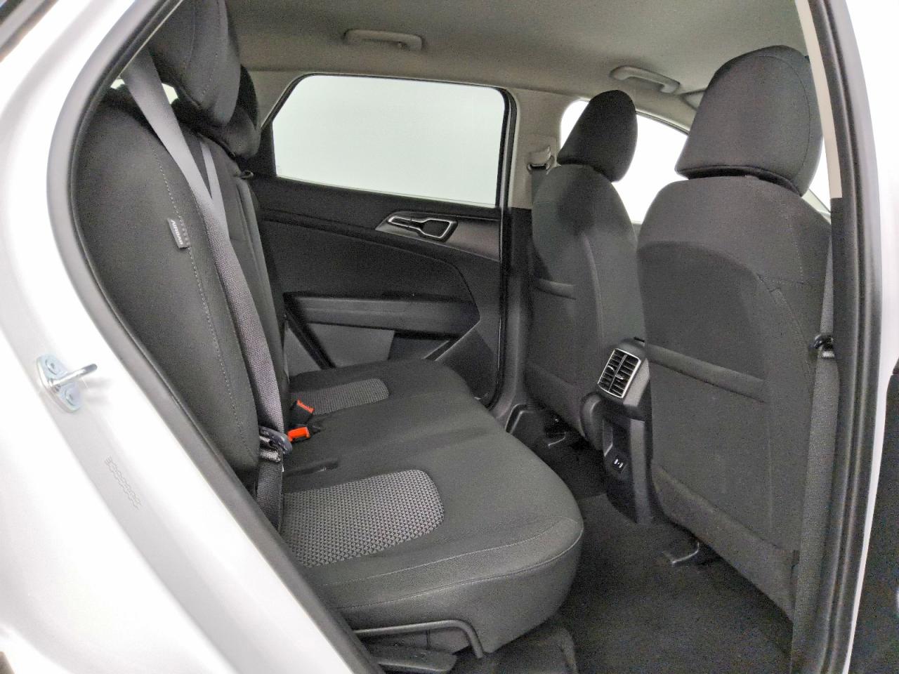 2026 Kia Sportage VIN 5XYK23DF3TG413225 photo 11