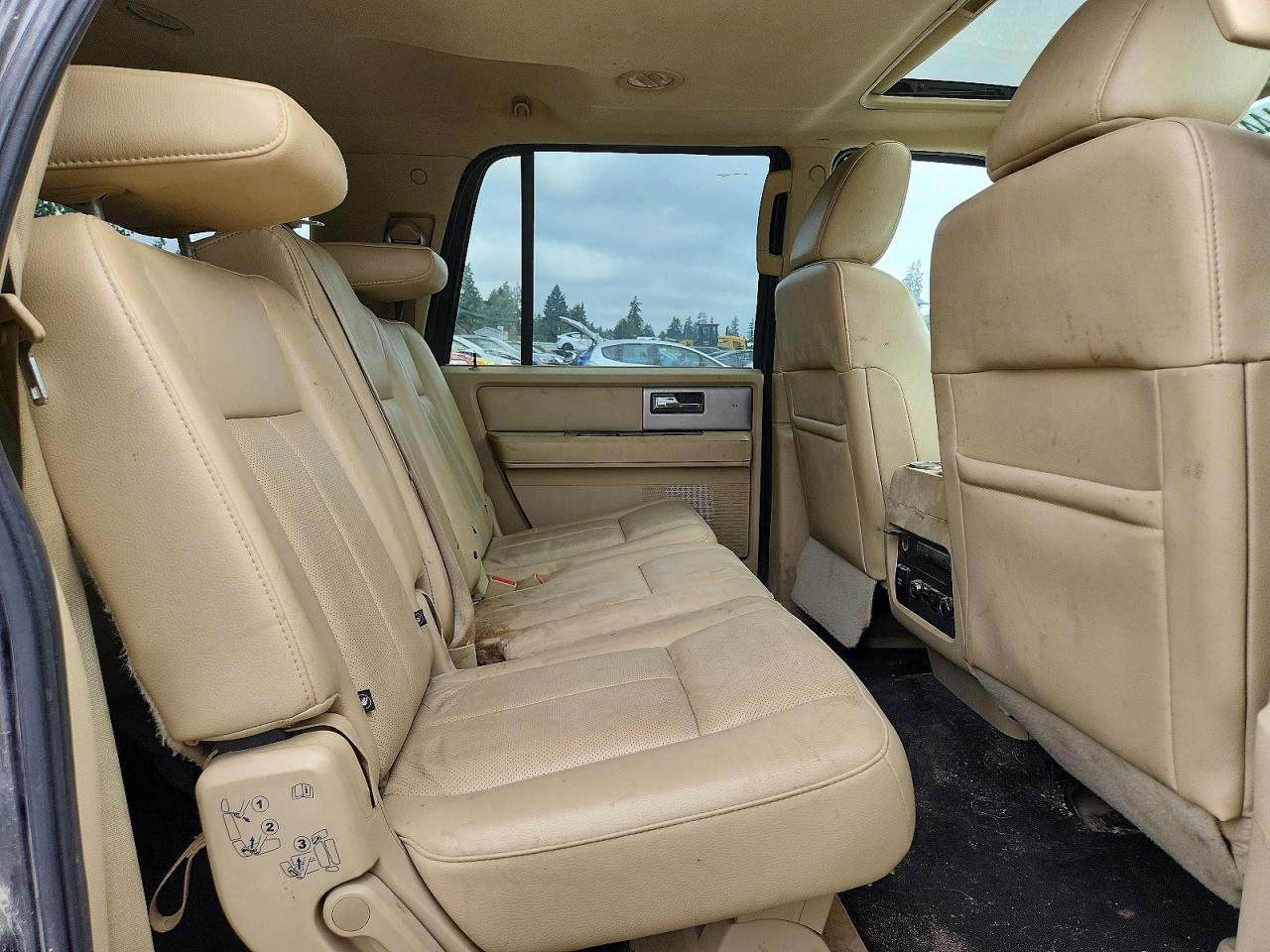 2017 FORD Expedition VIN 1FMJK2AT2HEA19324 photo 11