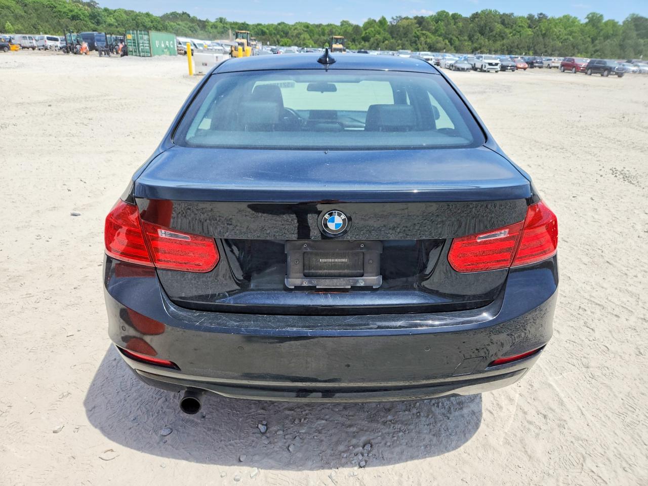 2015 BMW 3 series VIN WBA3C3G54FNT51882 photo 6